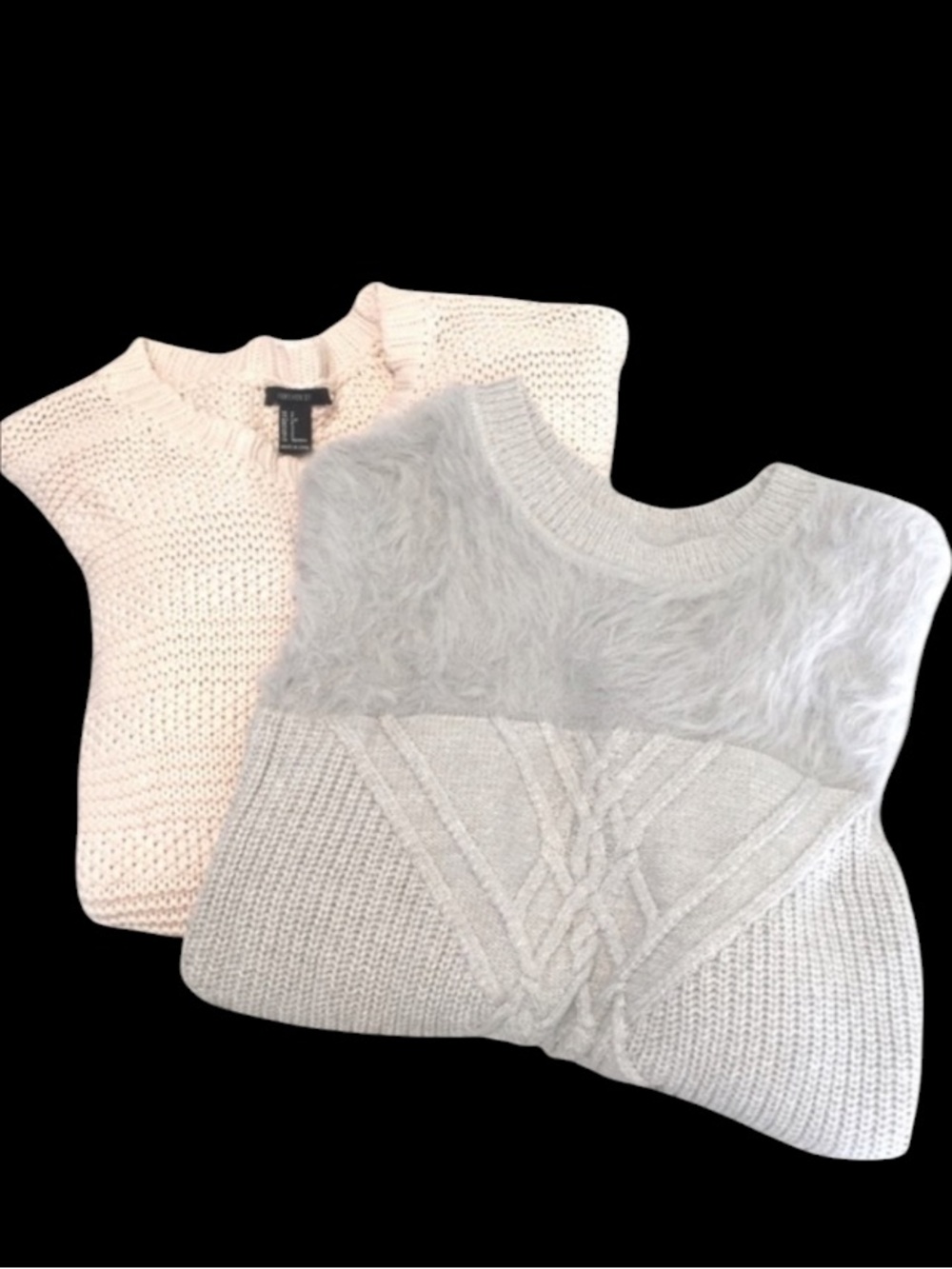 Two Women’s Cozy Crewneck Long Sleeve Sweaters Pink & Grey
Sz S
